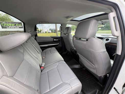 Used 2015 Toyota Tundra Limited w/ Limited Premium Package AWD/4WD image 18