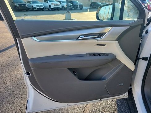 Used 2023 Cadillac XT5 Premium Luxury image 27