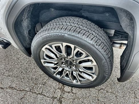 New 2026 GMC Sierra 1500 Denali Ultimate AWD/4WD image 12