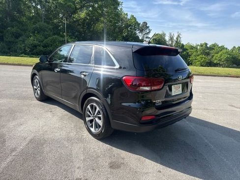 Used 2020 Kia Sorento FWD V6 image 5