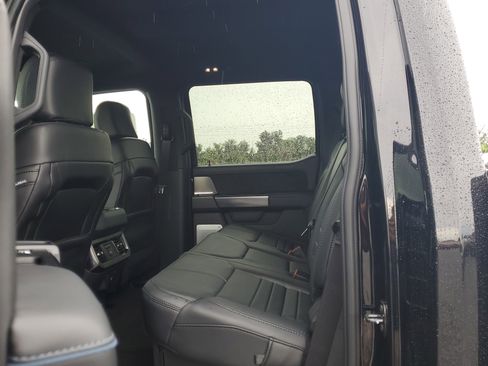 New 2026 Ford F350 Platinum w/ FX4 Off-Road Package image 11