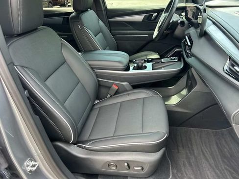Used 2026 Buick Enclave Preferred FWD image 31