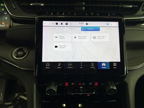 Used 2023 Jeep Grand Cherokee Overland image 22