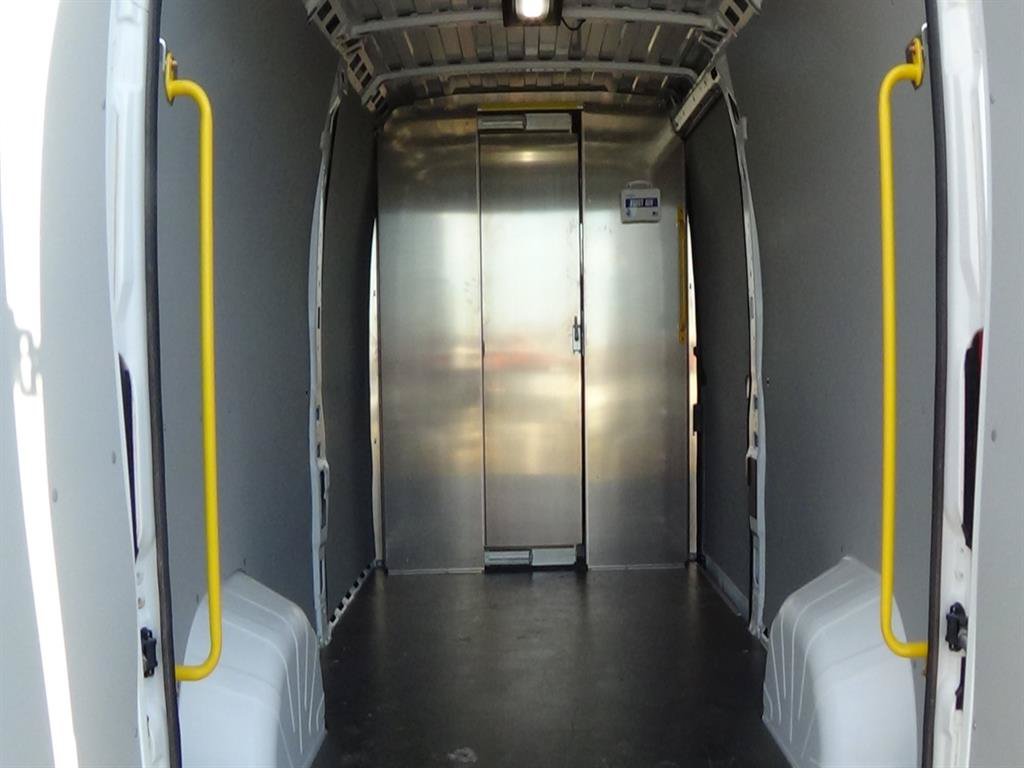 Used 2025 RAM ProMaster 2500 w/ Storage Group FWD image 11