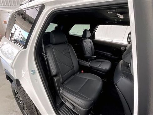 Certified 2026 Hyundai Palisade XRT Pro AWD/4WD image 19