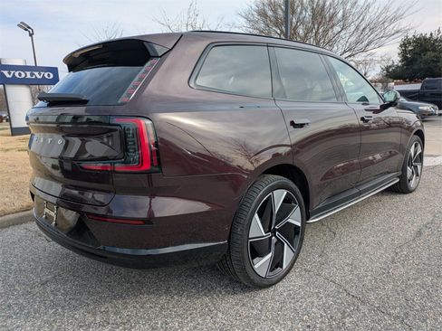 New 2025 Volvo EX90 Ultra image 4