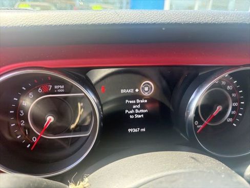 Used 2021 Jeep Wrangler Rubicon w/ LED Lighting Group AWD/4WD image 10
