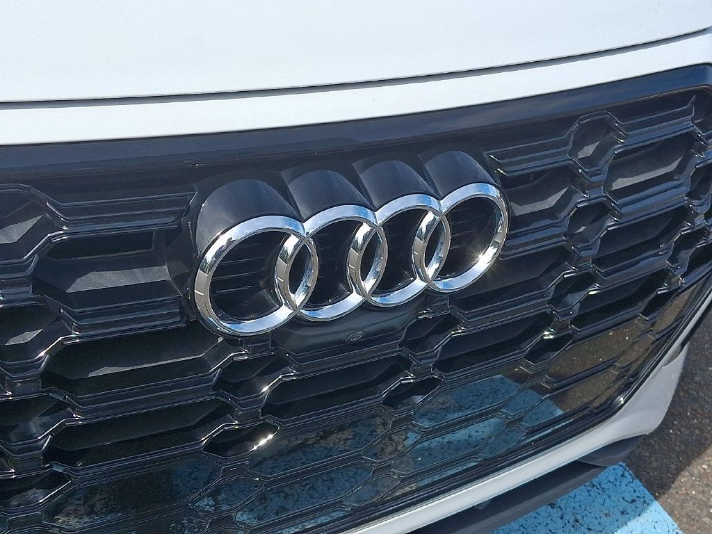Used 2024 Audi SQ5 Premium Plus AWD/4WD image 10