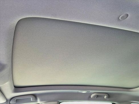 Used 2025 Acura MDX FWD image 15