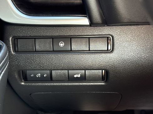 Used 2021 Nissan Rogue SL w/ Premium Package image 20