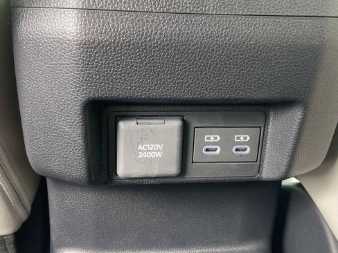 Used 2026 Toyota Tacoma Limited AWD/4WD image 18
