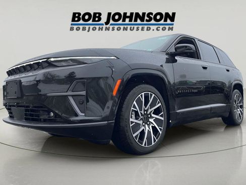 Used 2025 Jeep Wagoneer S Limited image 3