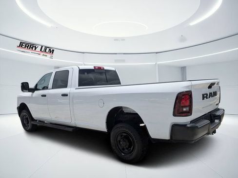 New 2026 RAM 2500 Tradesman AWD/4WD image 5