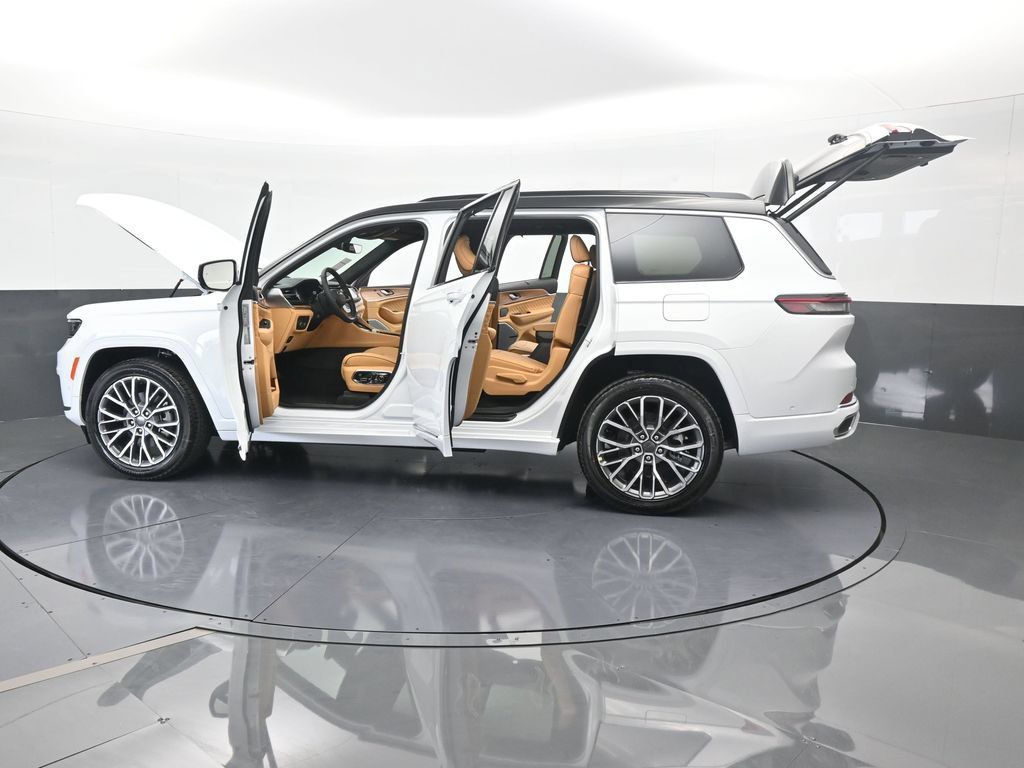 Used 2025 Jeep Grand Cherokee L Summit AWD/4WD image 73
