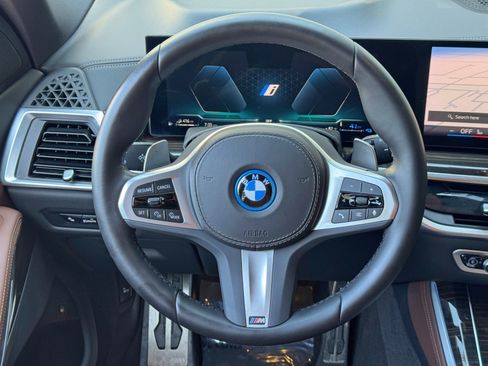Used 2024 BMW X5 xDrive50e w/ M Sport Package AWD/4WD image 22