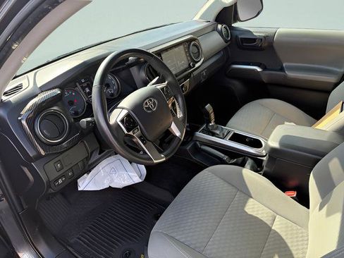 Used 2023 Toyota Tacoma SR5 AWD/4WD image 7