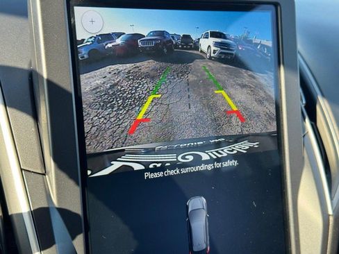 Used 2024 Ford Edge SEL image 23