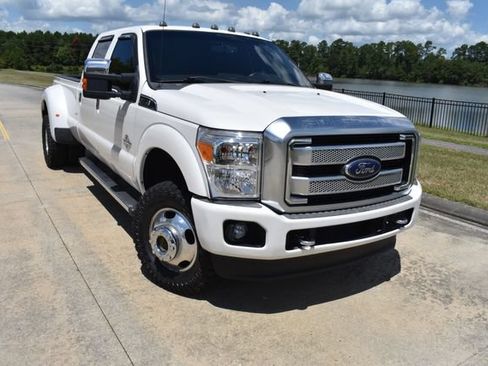 Used 2015 Ford F350 Platinum AWD/4WD image 2