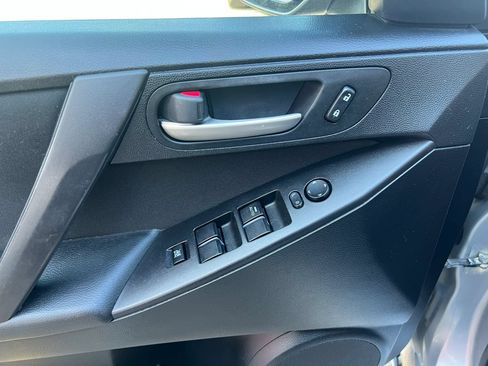 Used 2012 MAZDA MAZDA3 i Sport FWD image 11