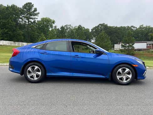 Used 2021 Honda Civic EX image 2