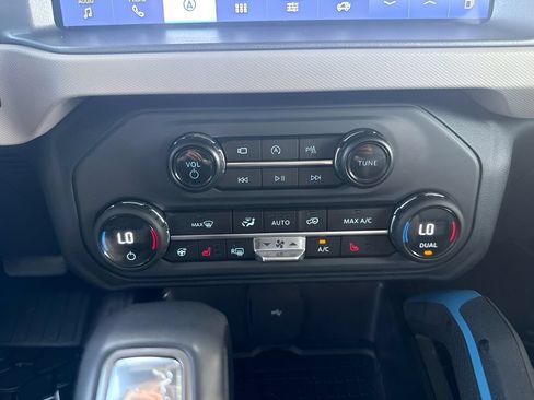 Used 2024 Ford Bronco Wildtrak AWD/4WD image 25
