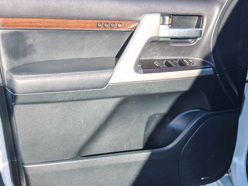 Certified 2021 Toyota Land Cruiser image 21