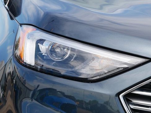 Certified 2022 Ford Edge SEL w/ Convenience Package AWD/4WD image 5