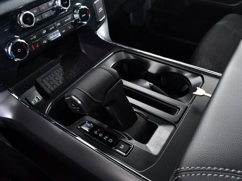 New 2026 Ford F150 XLT w/ Equipment Group 302A MID image 32