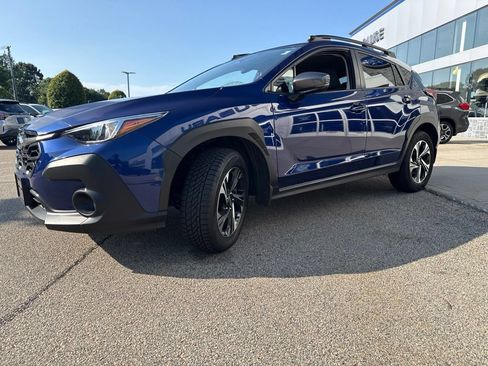 Used 2024 Subaru Crosstrek 2.0i Premium AWD/4WD image 9