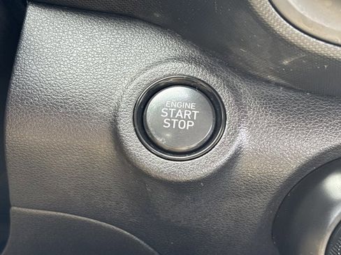 Used 2023 Hyundai Venue Limited w/ Cargo Package image 24