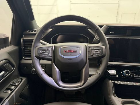 Used 2025 GMC Sierra 2500 AT4 w/ AT4 Premium Plus Package AWD/4WD image 24