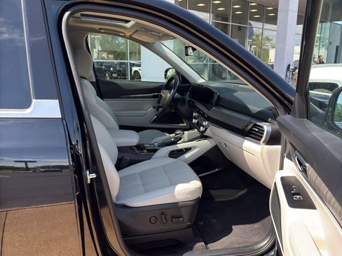 Used 2025 Kia Telluride SX FWD image 7