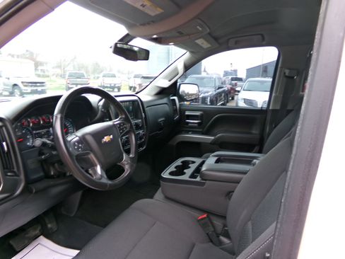 Used 2018 Chevrolet Silverado 1500 LT w/ All Star Edition image 10