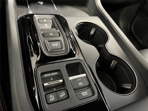 New 2025 Honda Pilot TrailSport image 18