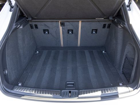 Certified 2026 Porsche Macan AWD/4WD image 54