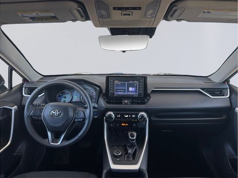 Used 2020 Toyota RAV4 XLE w/ XLE Grade Weather Package AWD/4WD image 22