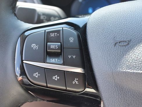 Used 2024 Ford Escape Platinum w/ Premium Technology Package AWD/4WD image 21