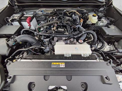 Used 2025 Toyota Tacoma SR5 image 23