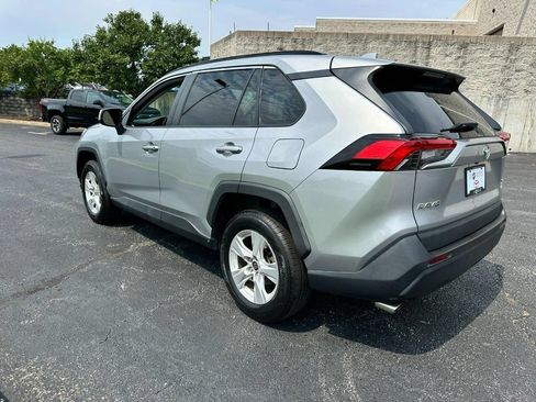 Used 2021 Toyota RAV4 XLE AWD/4WD image 7