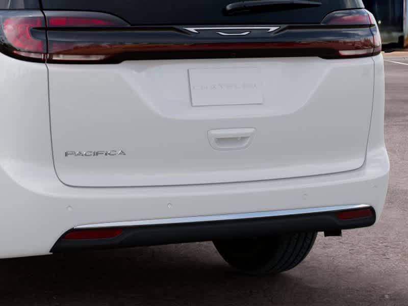 New 2027 Chrysler Pacifica Select FWD image 13