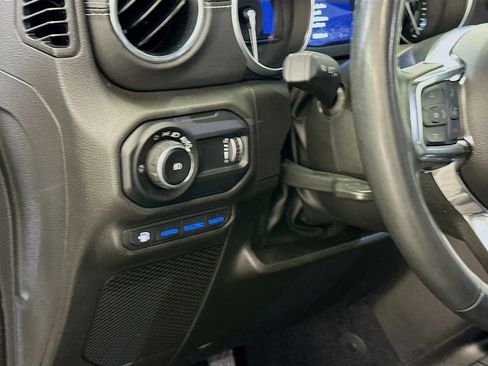 Used 2023 Jeep Wrangler Sahara w/ Cold Weather Group image 17