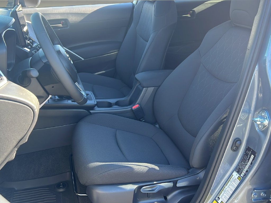 New 2026 Toyota Corolla Cross LE FWD image 11