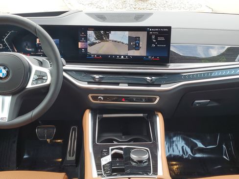 Certified 2026 BMW X6 xDrive40i w/ Climate Comfort Package image 22