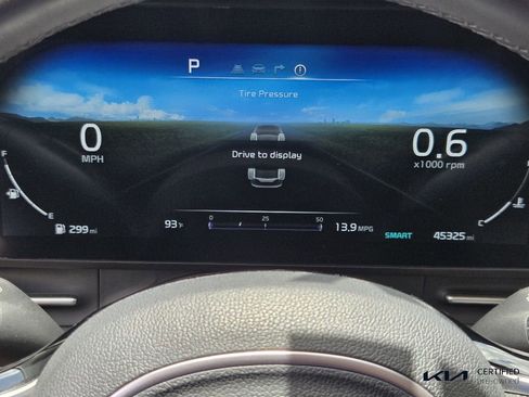 Used 2024 Kia Carnival SX FWD image 29