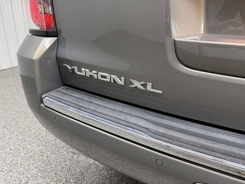 Used 2019 GMC Yukon XL Denali w/ Open Road Package AWD/4WD image 7