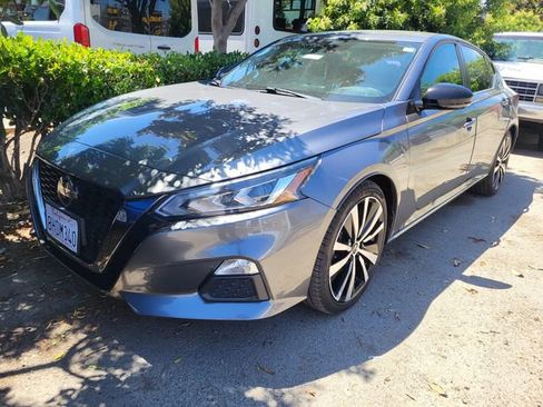 Used 2019 Nissan Altima 2.5 SR FWD image 1