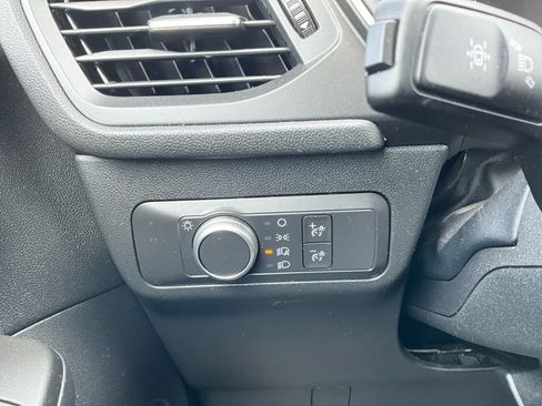 Used 2020 Ford Escape SE AWD/4WD image 17
