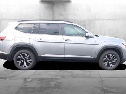New 2026 Volkswagen Atlas SE image 5