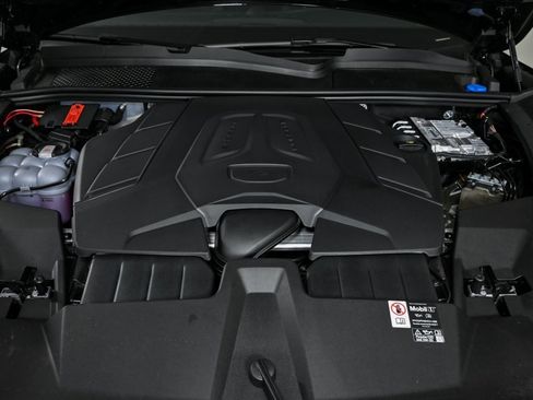 New 2025 Porsche Cayenne Coupe image 35