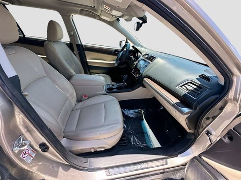 Used 2018 Subaru Outback 2.5i Limited AWD/4WD image 28